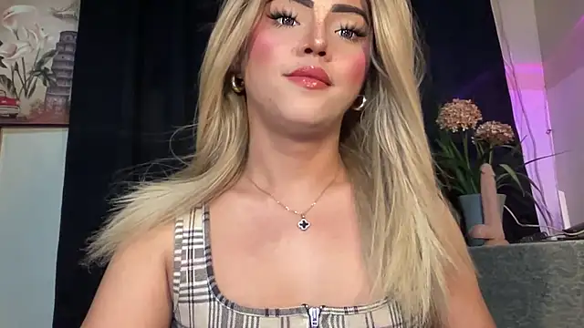 Snapshot of calimonroe chatting on September 21, 5:11 pm calimonroe online show from September 21, 5:11 pm