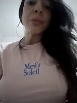 chicalunar24 online show from November 15, 7:04 pm