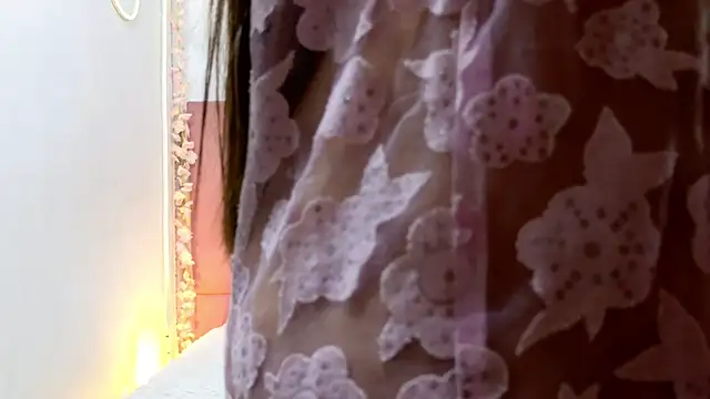 sukilove18 online show from October 7, 11:31 pm