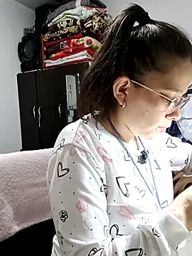 Isabella5 Brown  online show from October 30, 6:53 pm