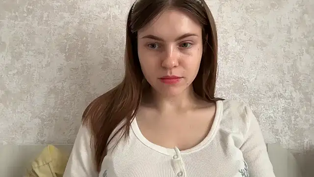 Delilah Leila online show from December 2, 10:50 am