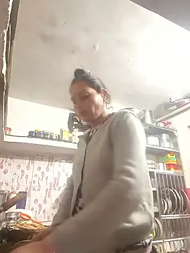 ISHANI-SINGH online show from January 8, 3:32 am