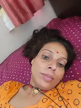 ISHANI-SINGH online show from June 25, 11:45 am