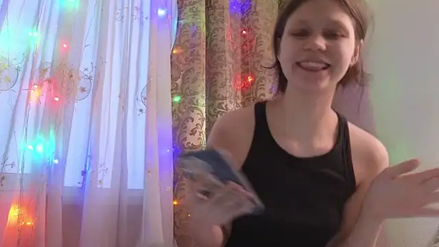 Lunliss online show from February 22, 3:24 pm