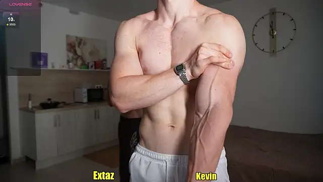 Horny boyzz online show from September 11, 2:17 pm