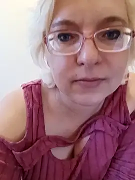 VikaKing online show from September 17, 5:11 pm