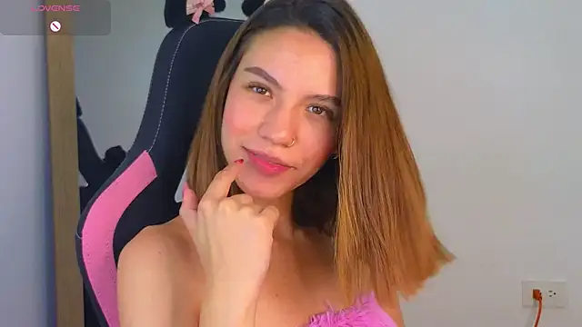AntonellaaRossii online show from July 25, 2:57 pm