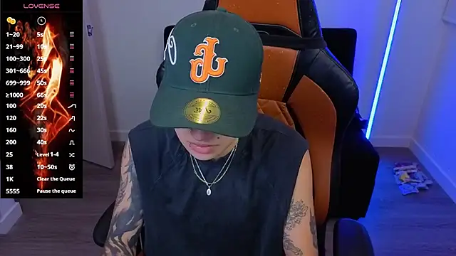 imlaiaaa online show from November 4, 12:37 am