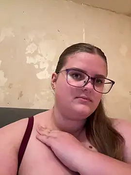 CurvyPaar2 online show from March 7, 8:05 pm