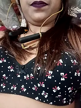 payalsharma95 online show from September 24, 5:56 pm