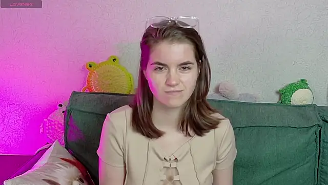 ElzaBlis online show from June 3, 2:33 pm