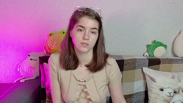 ElzaBlis online show from June 19, 3:15 pm