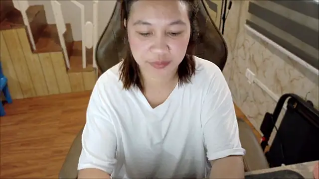 sweet-candy07 online show from October 19, 10:45 pm