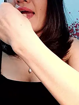 Hinna x online show from February 6, 8:07 am