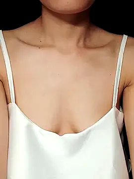 Hinna x online show from September 11, 9:48 pm