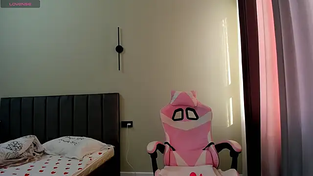 obokozu mai online show from October 13, 4:26 am