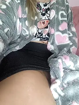 Loirinha99 online show from July 5, 4:30 am
