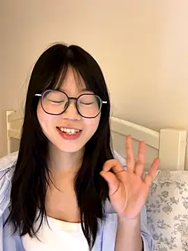 Ella-A9 online show from November 19, 4:51 pm