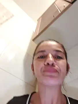 alinaalinutzq online show from October 4, 8:02 pm