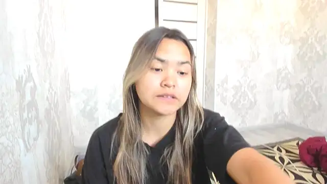 saika blush online show from November 24, 7:10 am