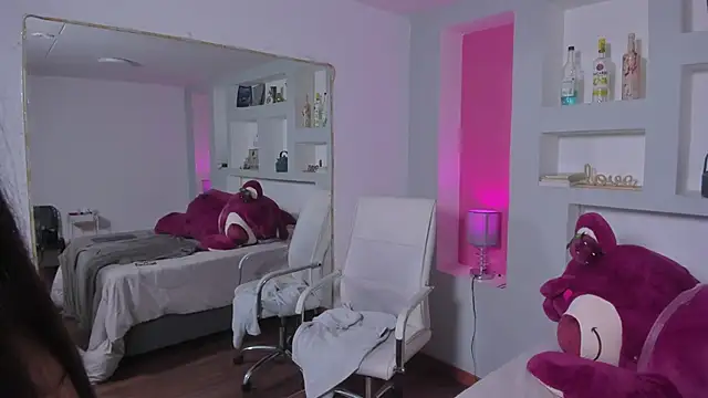 Bella  Lane online show from December 5, 8:21 pm