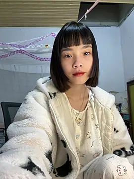 andymi1 online show from April 30, 2:06 am