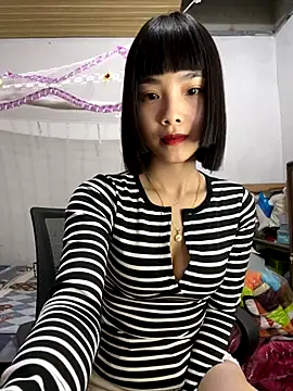 Snapshot of andymi1 chatting on October 5, 1:16 pm andymi1 online show from October 5, 1:16 pm