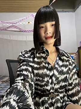 Snapshot of andymi1 chatting on September 28, 2:33 pm andymi1 online show from September 28, 2:33 pm