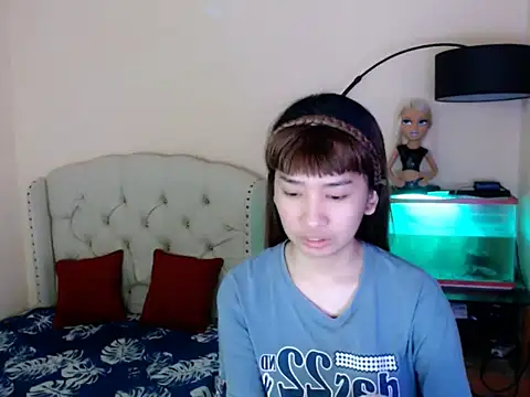 ShantalFoxxy  online show from March 2, 12:21 am