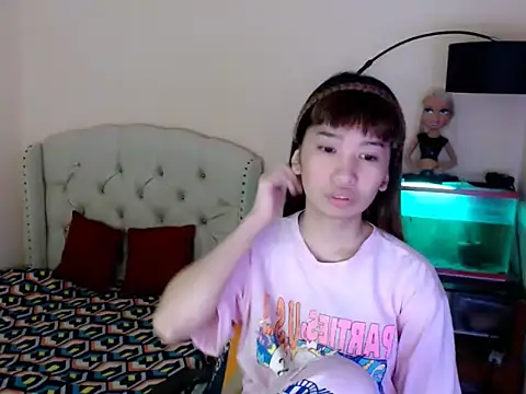 ShantalFoxxy  online show from February 6, 1:09 am