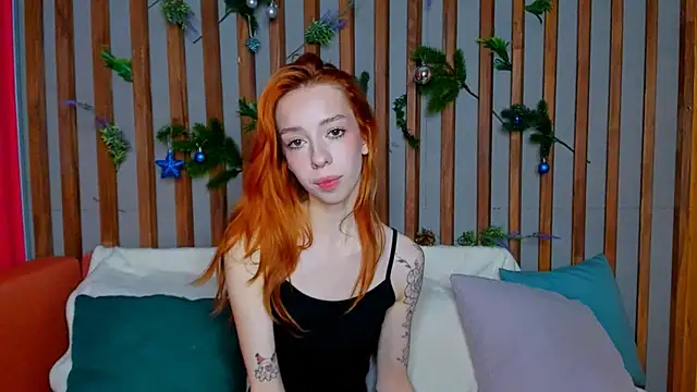 Lori Williams online show from January 11, 1:43 am