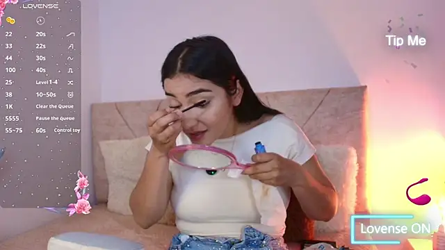 sweet artemiis online show from March 30, 8:08 pm