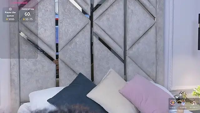 Cristal-Jonnes online show from April 6, 3:06 am