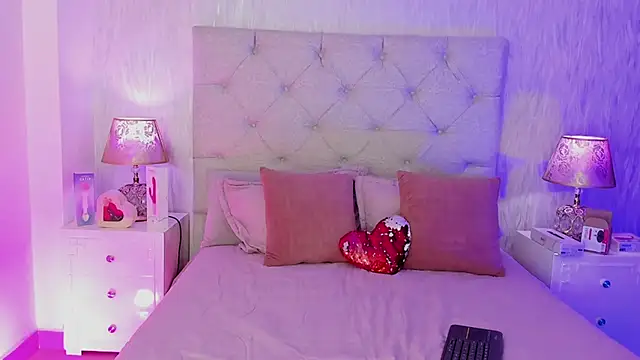 Pamelamiler   online show from March 12, 12:52 pm