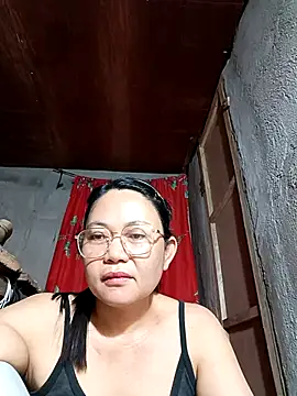 Everleigh mom online show from October 20, 10:02 pm