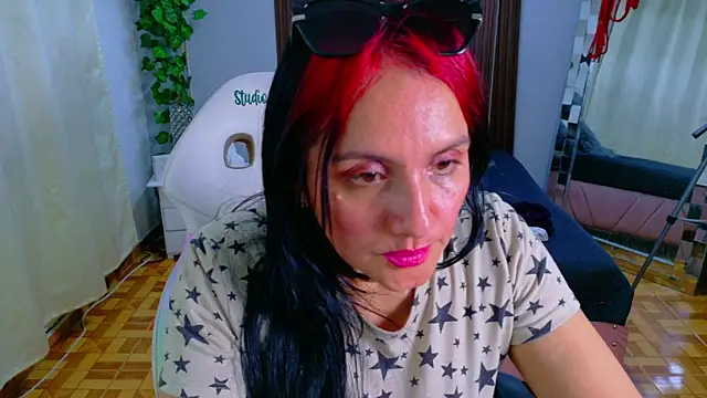 kataleya 29 online show from February 3, 8:23 pm