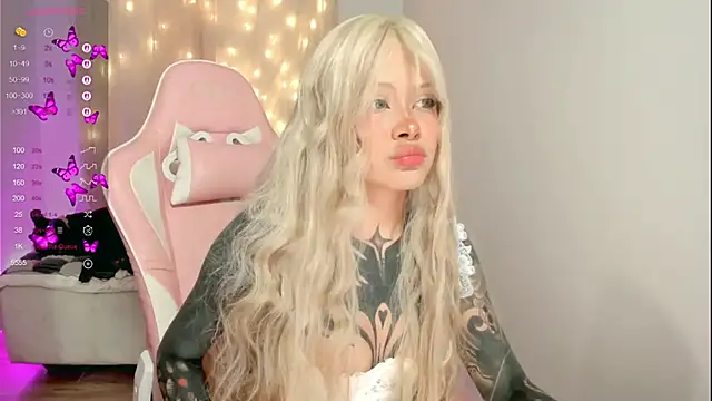 AlinaLukyanova online show from December 16, 3:56 am
