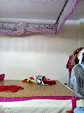 Tue-Nguyet online show from September 12, 4:25 pm