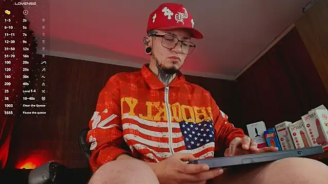 tyler jones  online show from July 12, 6:14 am