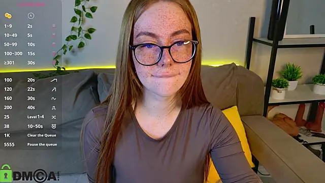 Roxy Sunnny online show from October 26, 9:27 am