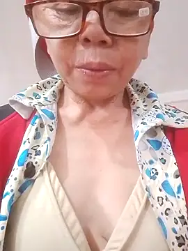 Snapshot of VangLe73 chatting on September 29, 2:16 am VangLe73 online show from September 29, 2:16 am
