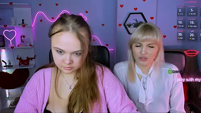 keri ti online show from April 12, 9:17 pm