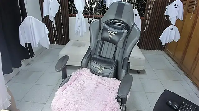 Anna17  online show from October 30, 11:33 am