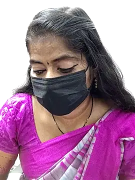 Snapshot of tamil_Sigappu_Roja chatting on October 10, 2:05 am tamil Sigappu Roja online show from October 10, 2:05 am