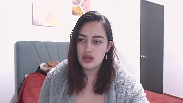 Snapshot of Meggan_n chatting on October 14, 12:57 am Meggan n online show from October 14, 12:57 am