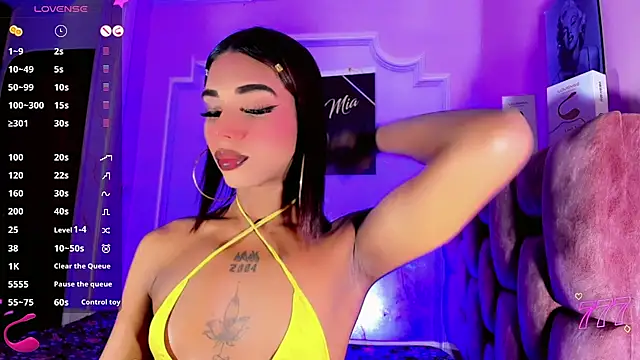 LADY-HOT-SEXY- online show from June 27, 10:05 pm