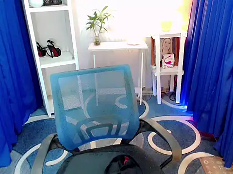 ladydesiree88 online show from December 15, 9:47 am