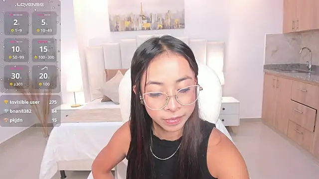 July Adams online show from July 4, 3:02 am