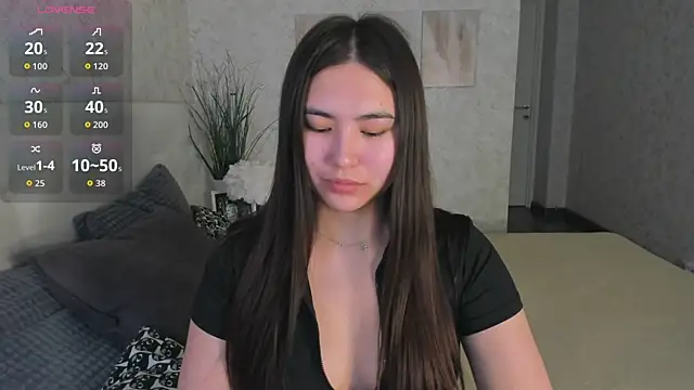 Megan Williamms online show from November 28, 9:56 am