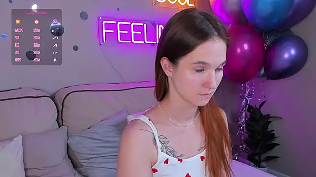 Snapshot of Eva_Hollowey chatting on September 20, 1:09 pm Eva Hollowey online show from September 20, 1:09 pm